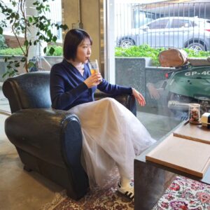 Kim Hyun-sook Instagram - #봄엔#샤방샤방#샤스커트지#허리짧은자의설움#두번째사진#내허리#어디갔니?