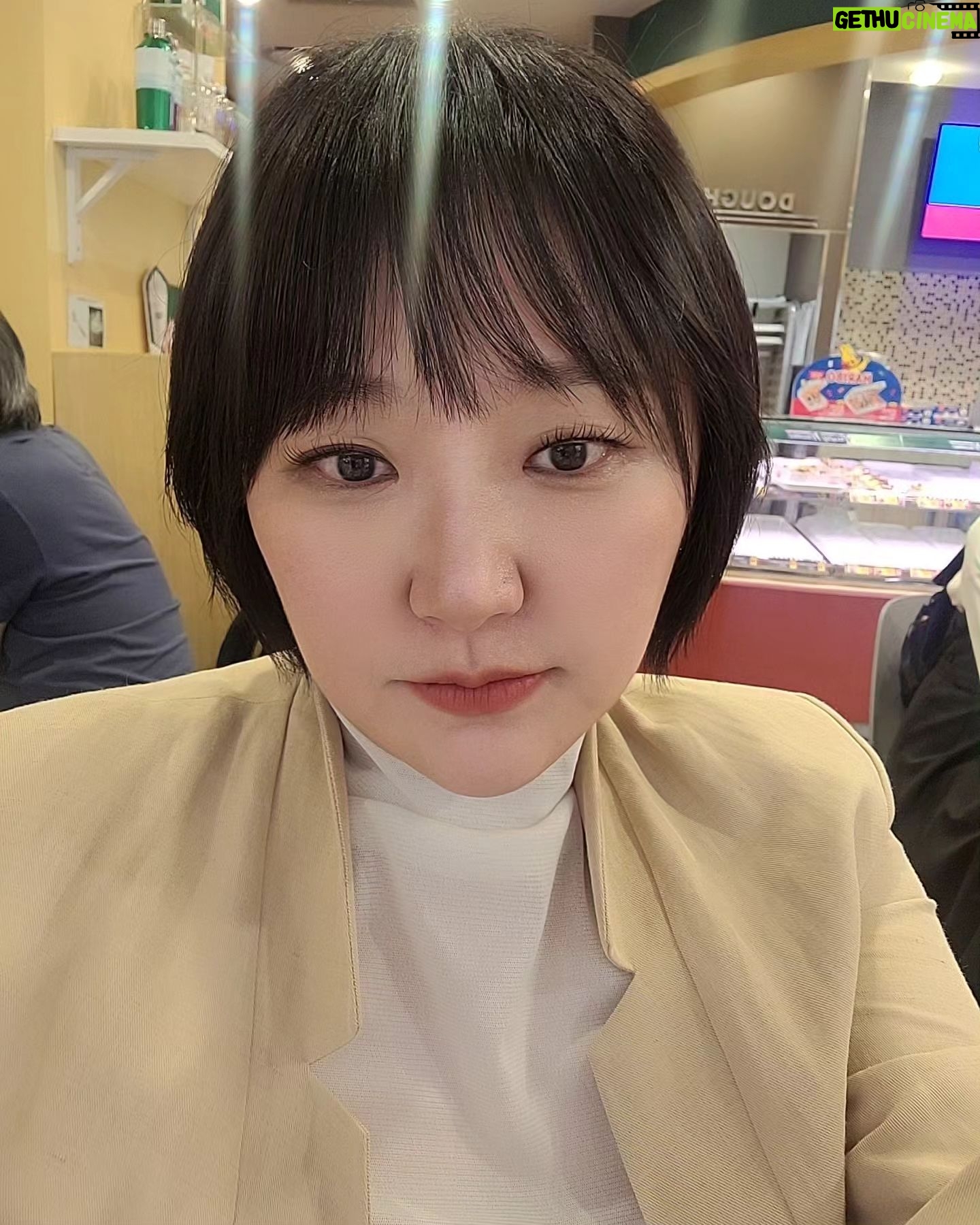Kim Hyun-sook - 602 Likes - #범죄도시4#vip시사회#한십년만인가#하민이낳고처음#역시현장은뜨겁고#이번에도#천만가겄다#미리축하드려요ㅎ