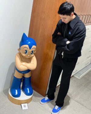 Kim Hyung-suk Instagram - 블루아톰형제🔵