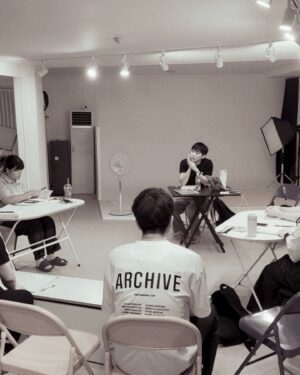 Kim Hyung-suk Instagram - 연극 올모스트메인이 돌아왔습니다! 저는 연출로📣
전공자, 직장인, 일반인 남녀노소 상관없이 무대경험을 하고 싶으신 분, 연기를 배워보고 싶으신 분. 누구든지 지원해주세요~~연말에 무대에서 빛나는 배우가 되어주세요 선착순이니 관심 있으신 분들은 #공연명가 인스타에 DM주시거나 사진에 있는 번호로 연락주시길 바랍니다:)

*7월3일 시작이 아니라 담주부터 상시 모집으로 정정합니다.

#올모스트메인