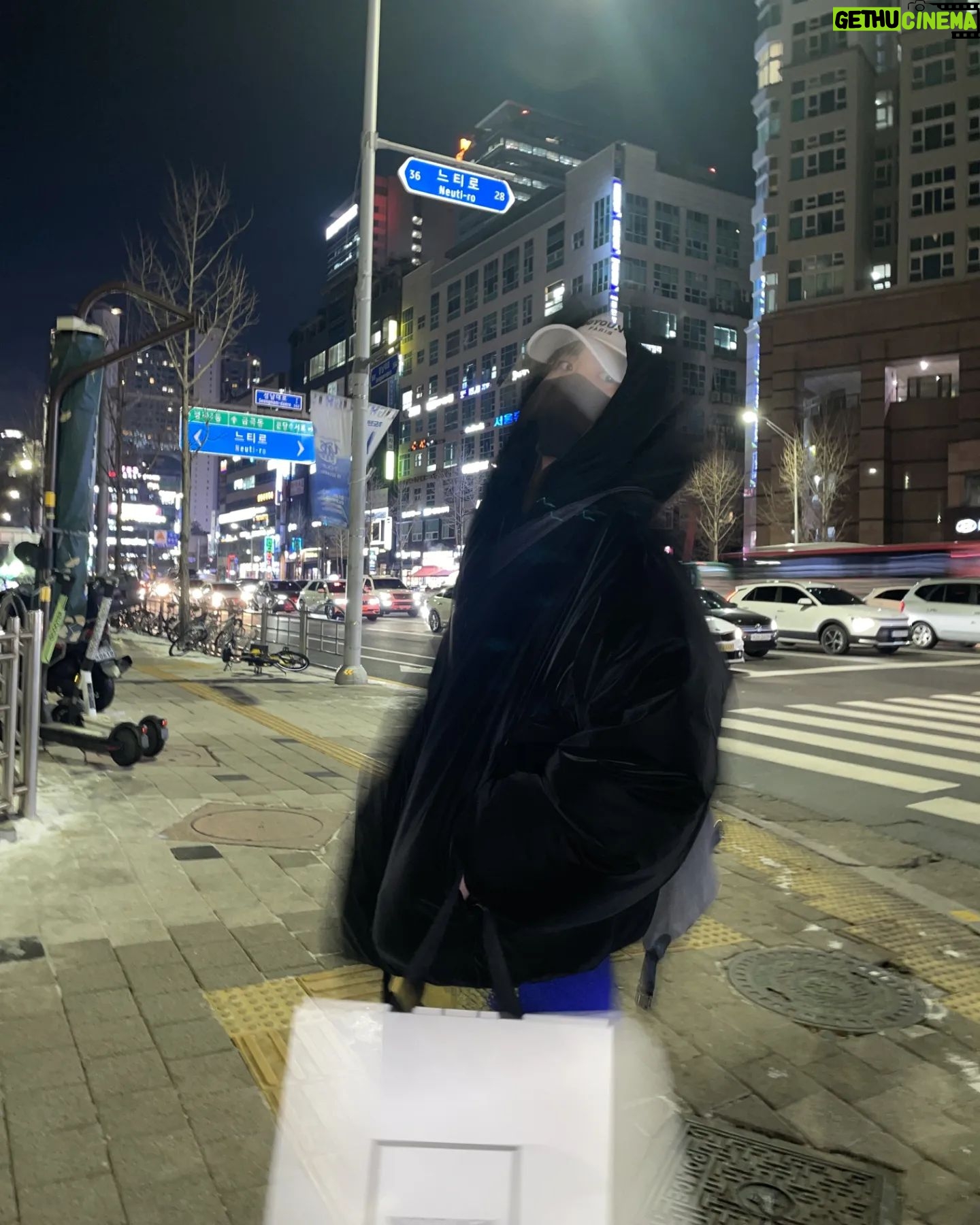 Kim Hyung-suk - 3 Likes - ģģøķ“ģ°ė§ģøš²