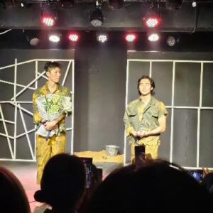 Kim Hyung-suk Instagram - 백문이 불여일견
30대가 더욱 더 궁금해지는 두 배우의 치열한 흔적
받은 감명을 기록하고 싶어 남긴당
#아일랜드