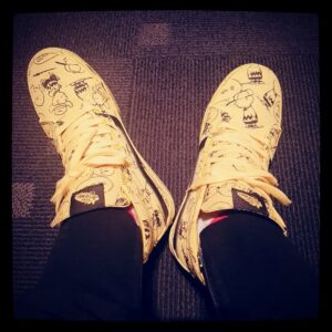 Kim Jae-duck Instagram - 잘 지냈어?

노란신발 신고 
일본 -> 한국 도착

#노란=나리들=옐키들
#오늘하루는어땠어?
#오늘도수고하고
#고생했다고
#잠들기전에자기자신에게
#토닥토닥해주기