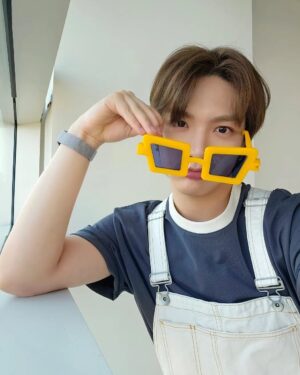 Kim Jae-hyun Instagram - iiok😀
.
.
.
#엔플라잉 #NFlying #김재현 #with #wonderwall #iiok #이번에 #예쁘게 #나온것같아서 #뿌듯하다 #히히