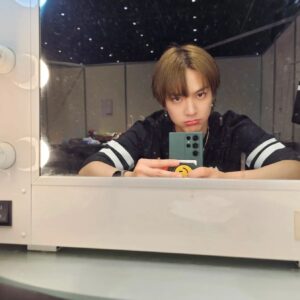 Kim Jae-hyun Instagram - DWUW❤️
.
.
.
#엔플라잉 #NFlying #이승협 #차훈 #김재현 #유회승 #서동성 #타이페이 #DWUW #너무 #행복하다 #ㅠㅠ