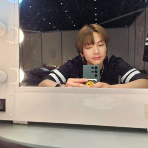 Kim Jae-hyun Instagram - DWUW❤️
.
.
.
#엔플라잉 #NFlying #이승협 #차훈 #김재현 #유회승 #서동성 #타이페이 #DWUW #너무 #행복하다 #ㅠㅠ