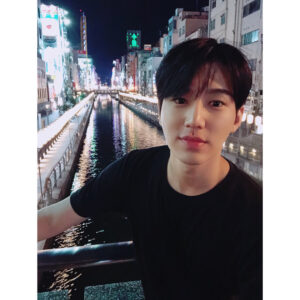 Kim Jae-yong Instagram - #오사카 #도톤보리