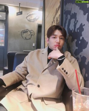 Kim Jae-yong Instagram - 🙂