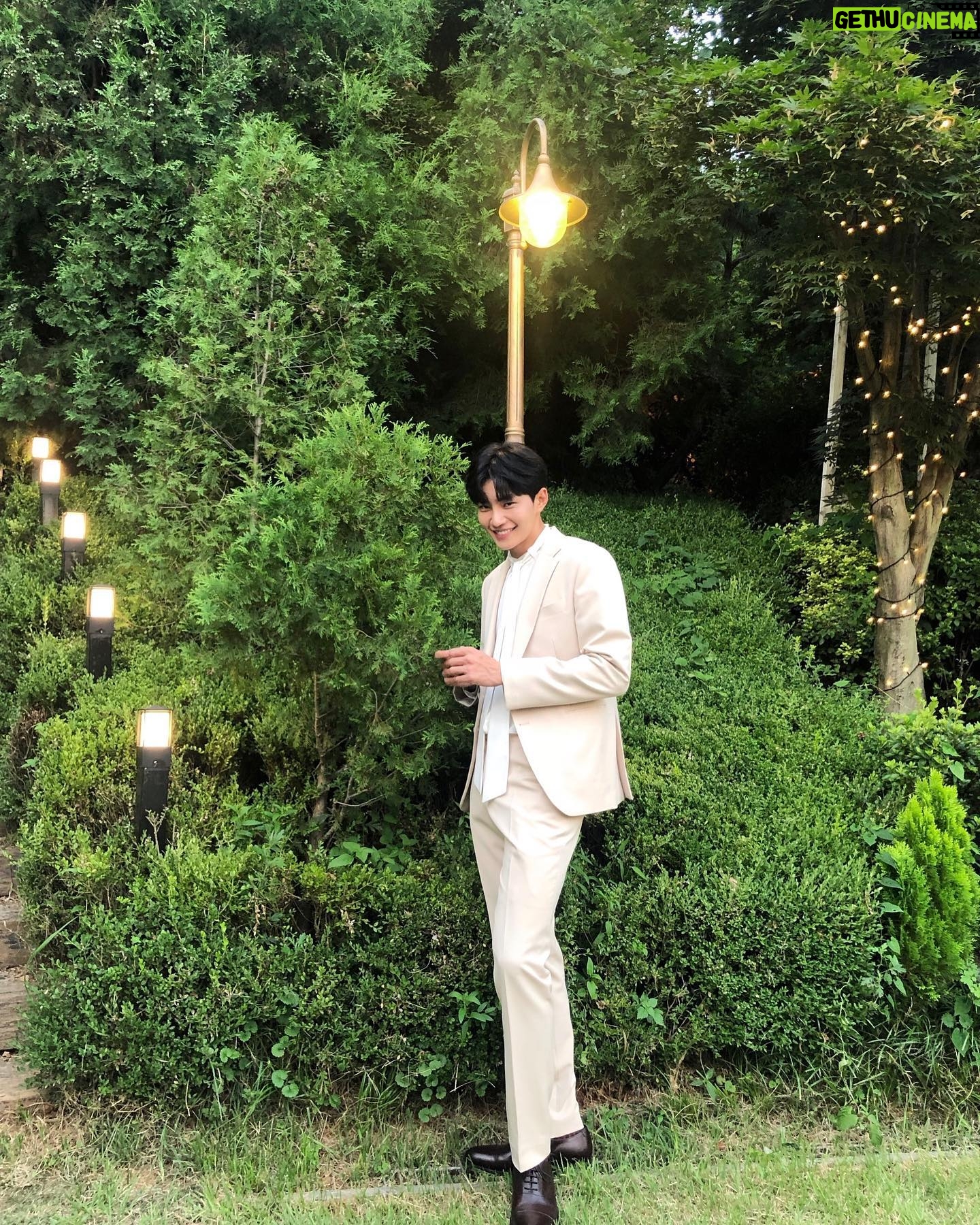 Kim Jae-young - 83.9K Likes - 우리 계속 볼까요??☺️