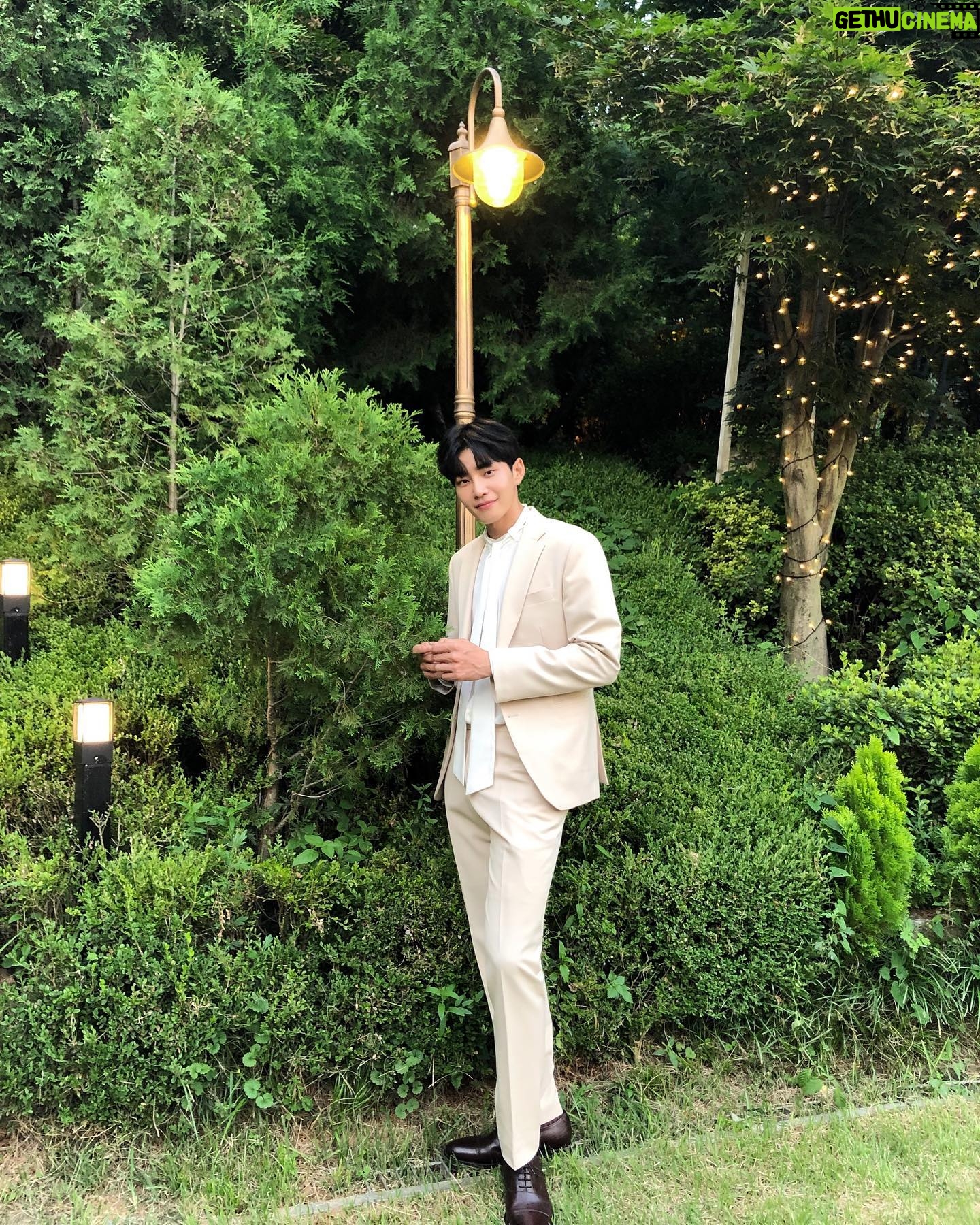 Kim Jae-young - 83.9K Likes - 우리 계속 볼까요??☺️