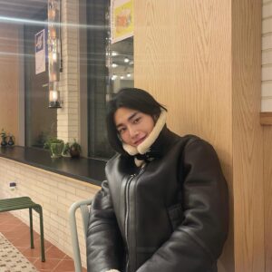 Kim Jae-young Instagram - .
날씨도 춥고 막방이라 더 쓸쓸😭
오늘도 너를닮은사람 본방부탁해요