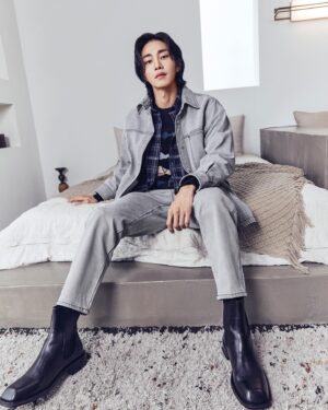 Kim Jae-young Instagram - 지이크🤗
#지이크 #SIEG @sieg.official