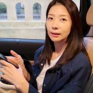 Kim Ji-hyun Top 100 Instagram Photos and Posts