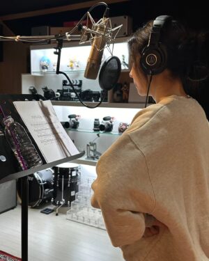 Kim Ji-hyun Instagram - 지키시는 사랑🎵
