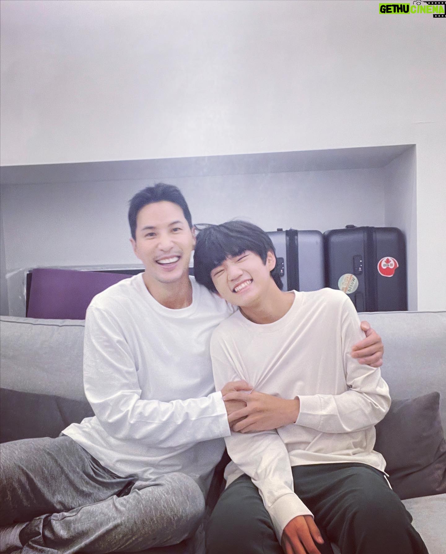 Kim Ji-seok - 29.9K Likes - 우리는 표정 父子 👨👦❣️