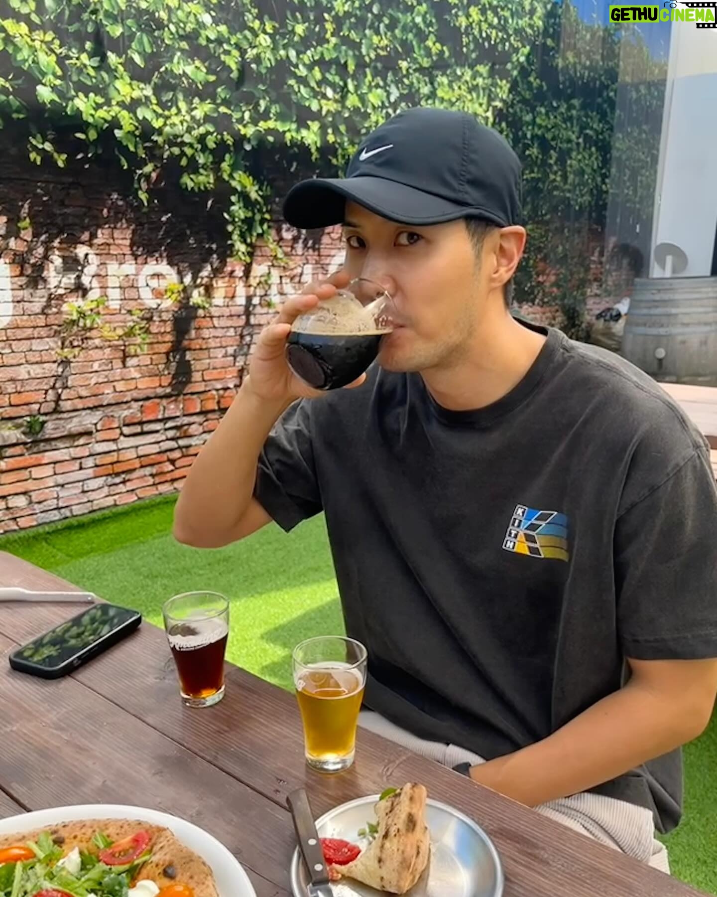 Kim Ji-seok - 18.5K Likes - ☀️🍺 vibes