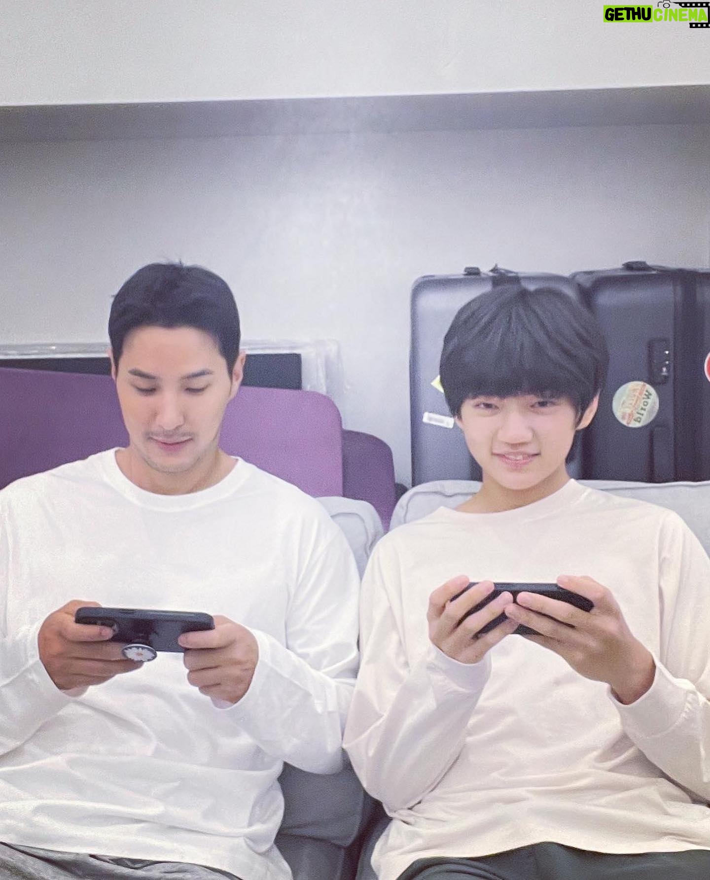 Kim Ji-seok - 29.9K Likes - 우리는 표정 父子 👨👦❣️