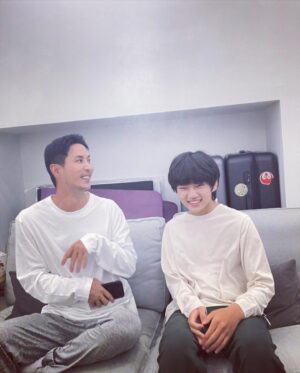 Kim Ji-seok Instagram - 우리는 표정 父子 👨‍👦❣️