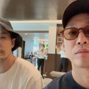Kim Ji-seok Instagram - 슈퍼 극E와 최상 극I의 여행이란…