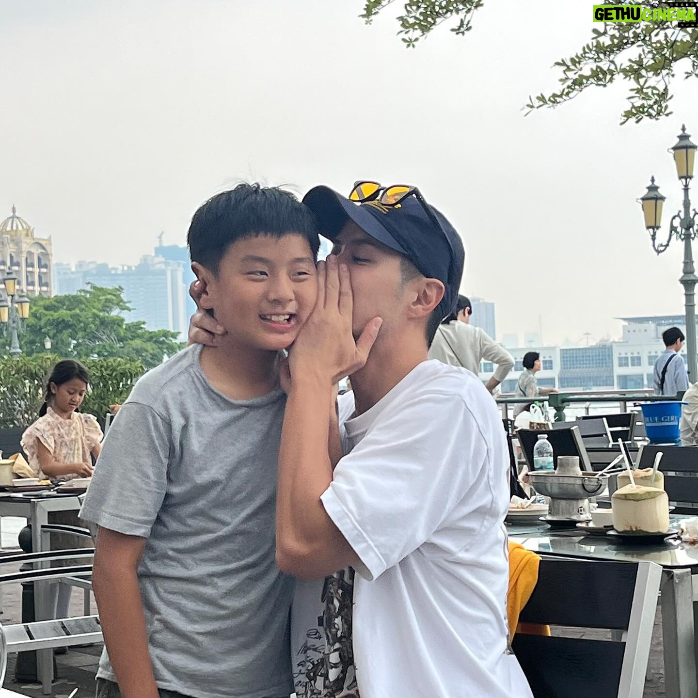 Kim Ji-seok - 25K Likes - Father And Mother l Love You🩵