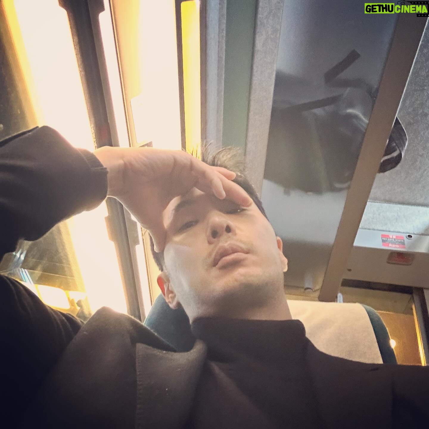 Kim Ji-seok - 21.3K Likes - 차오르는 이 갬성 🤦🏻♂️