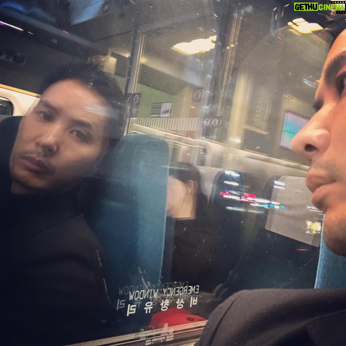 Kim Ji-seok - 21.3K Likes - 차오르는 이 갬성 🤦🏻♂️