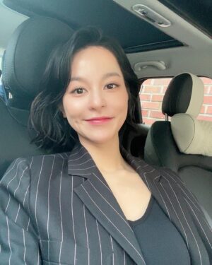 Kim Ju-yeon Instagram - -