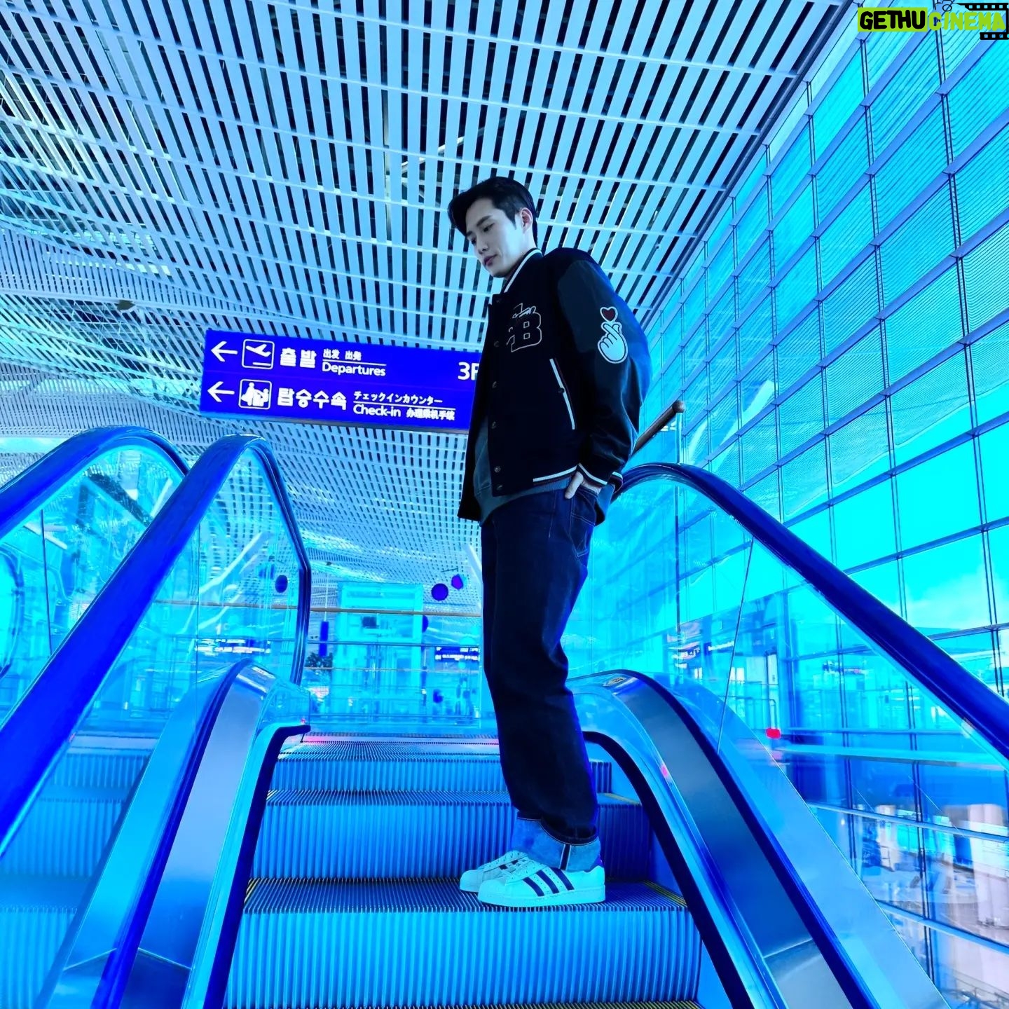 Kim Jun-ho - 31.8K Likes - .
다시는 유럽 갈 일 없을 줄 알았는데..🇱🇺
.
@boss
