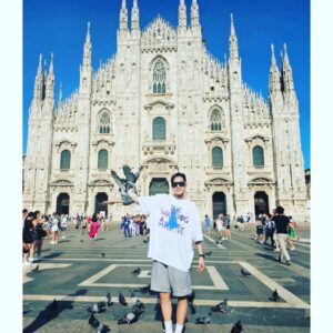 Kim Jun-ho Instagram - .
파주아울렛 아니고 
밀라노 대성당🇮🇹