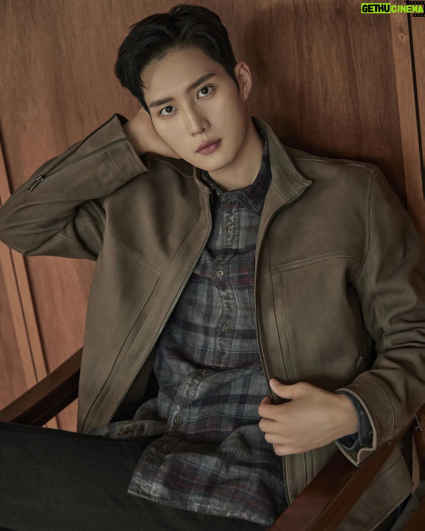Kim Jun-ho - 17.5K Likes - .
bassohomme FW
.
#bassohomme_official
#bassohomme