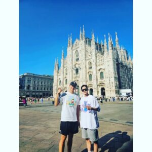 Kim Jun-ho Instagram - .
파주아울렛 아니고 
밀라노 대성당🇮🇹