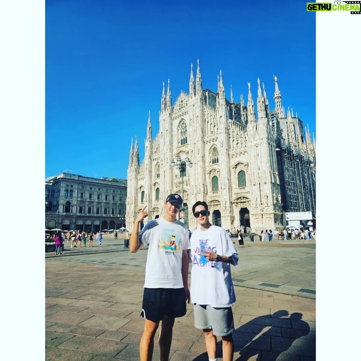 Kim Jun-ho - 22.1K Likes - .
파주아울렛 아니고
밀라노 대성당🇮🇹
