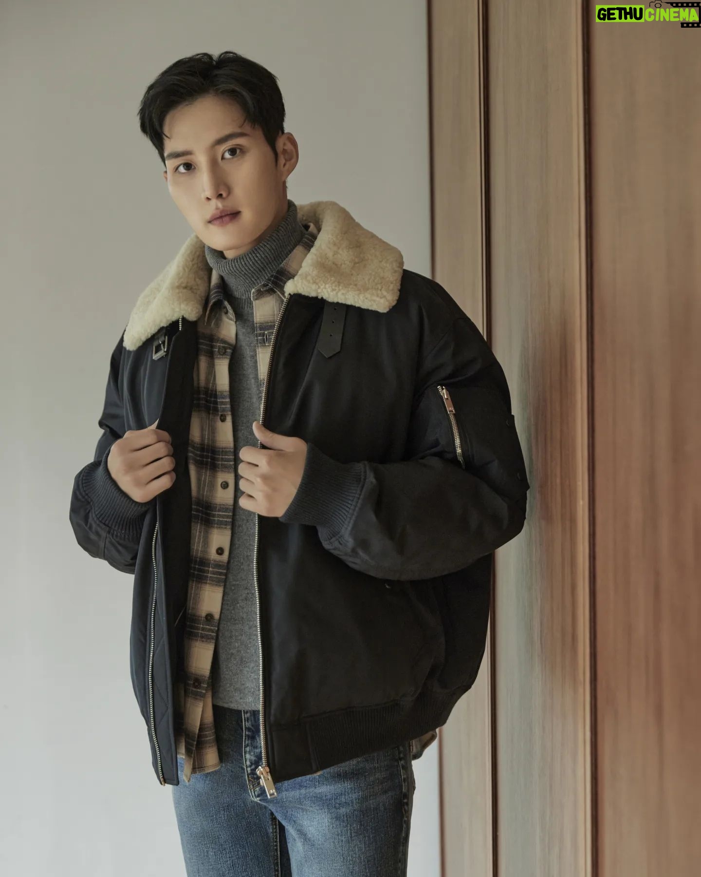 Kim Jun-ho - 17.5K Likes - .
bassohomme FW
.
#bassohomme_official
#bassohomme