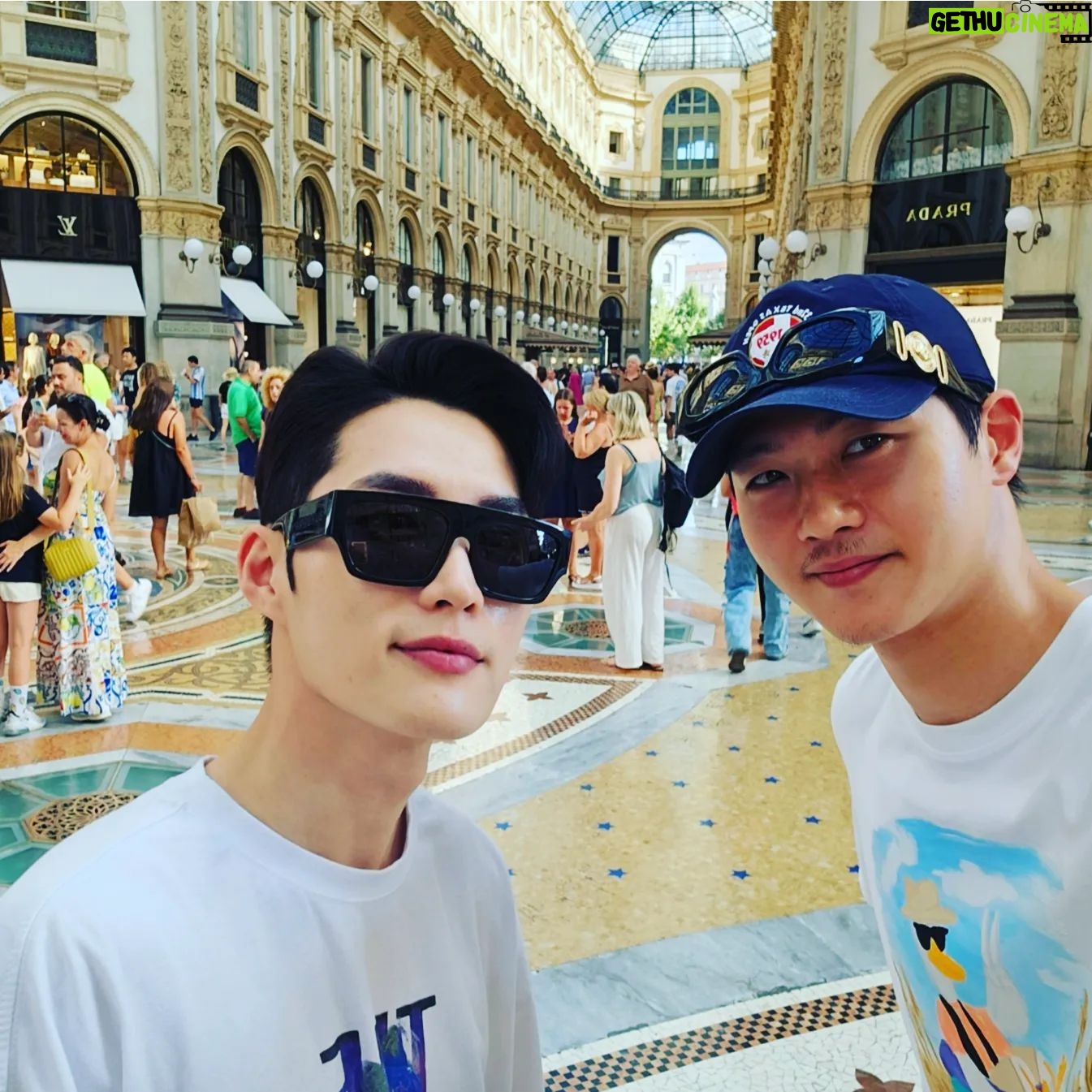 Kim Jun-ho - 22.1K Likes - .
파주아울렛 아니고
밀라노 대성당🇮🇹