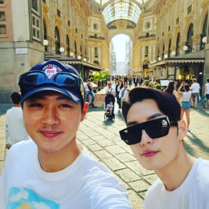 Kim Jun-ho Instagram - .
파주아울렛 아니고 
밀라노 대성당🇮🇹