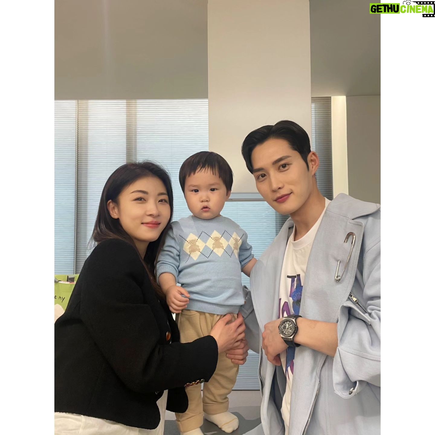Kim Jun-ho - 32.7K Likes - .
🤗