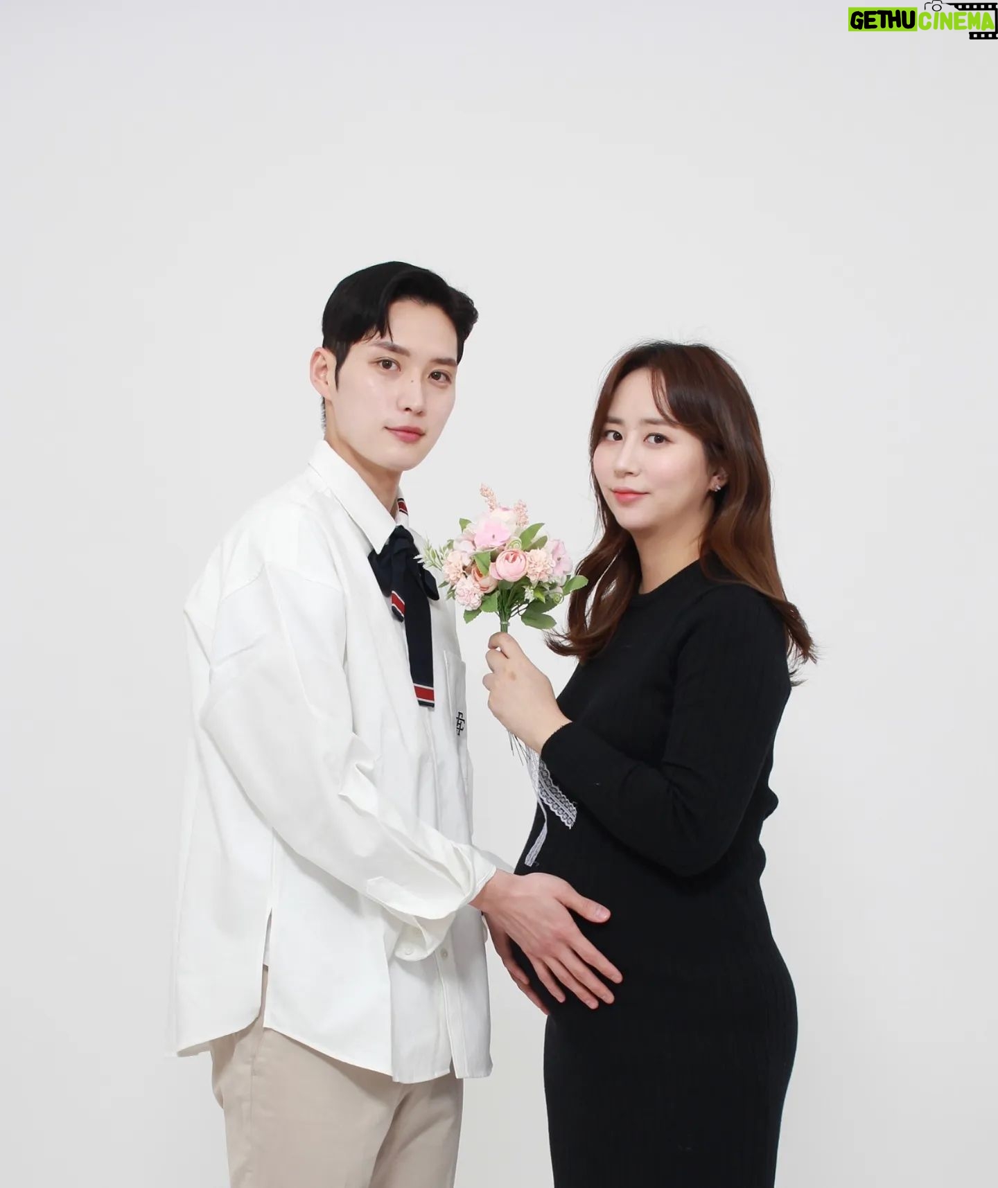 Kim Jun-ho - 40.7K Likes - .
은동아 건강하게 만나자❤️
D-24