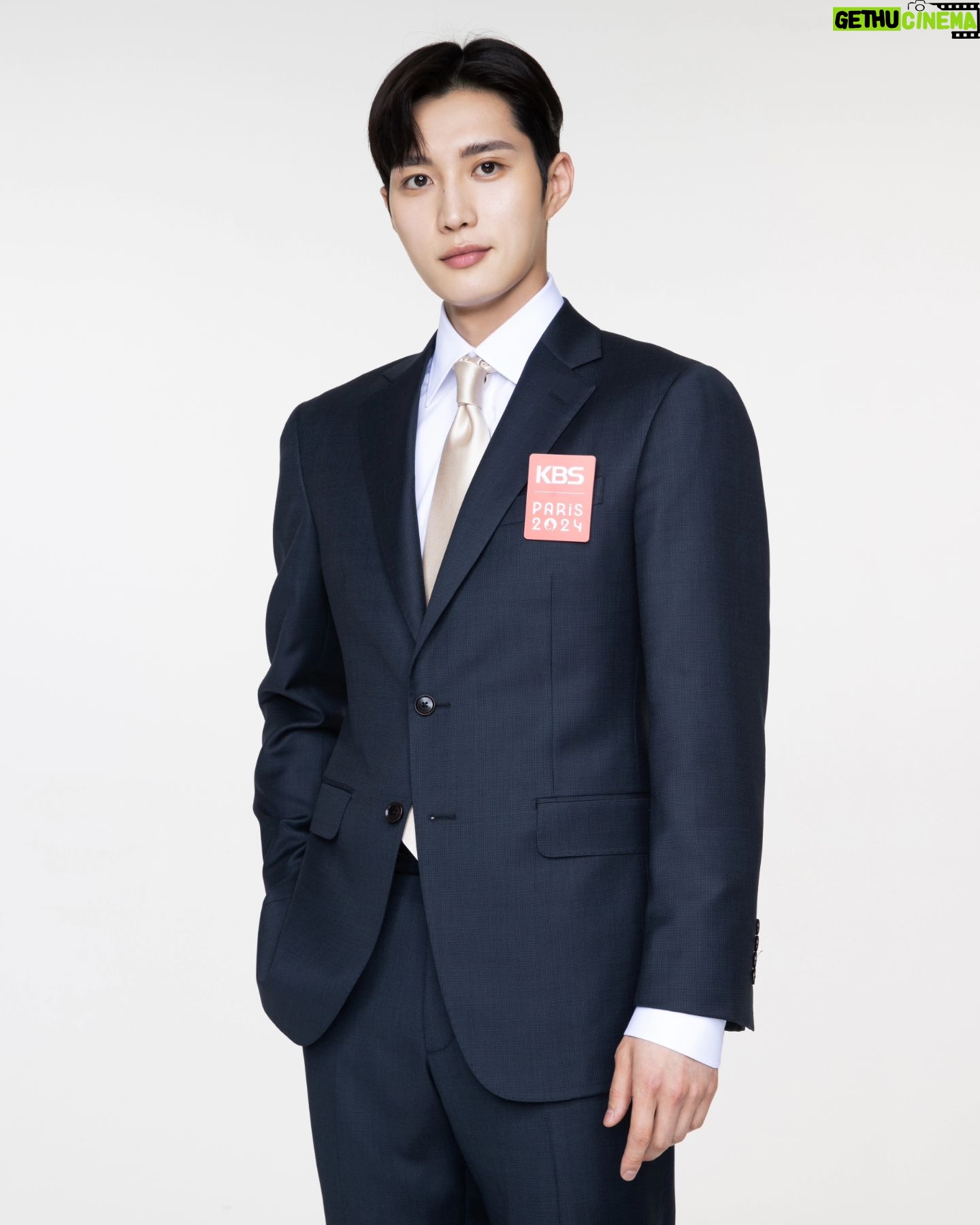 Kim Jun-ho - 35K Likes - .
파리올림픽은 KBS👍
.
#kbs
#marieclaire