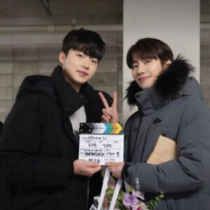 Kim Kang-min Instagram - “나의 별에게”
S2 방영까지 마무리가 됐습니다. 

지금까지 올 수 있었던 이유들 중 큰 이유는 팬분들의 아낌없는 응원과 지지가 있었기에 가능했다고 늘 인지하고 있습니다 감사합니다. 최고👍🏻👍🏻
또한 S1 보다 더욱 잘 만들어지길 끊임없이 고민하고 고민한 감독님,작가님,배우분들, 그리고 추운 날씨 속에서 애써주신 스탶분들까지 모두 빠짐없이 나별팀 최고👍🏻 
지금까지 나의별에게를 사랑해주시고 잊지 못할 또 하나의 선물을 만들어주신 모든 분들께 다시 한 번 감사드립니다.
그리고 동행하는 미스틱은 늘 최고👍🏻👍🏻👍🏻👍🏻👍🏻

이상 보시다시피 한지우이었습니다…