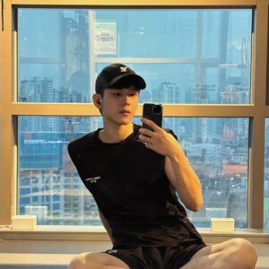 Kim Ki-hae Instagram - 🏋️