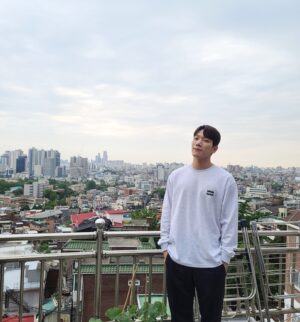 Kim Kyung-nam Instagram - 옥탑뷰🙂