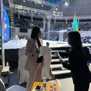 Kim Min-jung Instagram - .
올해도 모교 입학식에 함께했어요💙

24학번 새송이 여러분~
숙명 가족이 되신 걸 진심으로 축하해요!!
그동안 얼마나 노력했을지, 
또 곁에서 가족들은 얼마나 마음 썼을지 알기에
더욱 소중하고 감사한 하루였어요. 
후배 여러분 꿈이 시작되는
그 순간을 함께해 영광이었습니다🙏🏻
타임머신을 타고 
제가 입학하던 그 때 그 감정 느낄 수 있어 행복했어요!

아름다운 청파동에서의 찬란한 봄날을 응원합니다!
언제나 숙명 선배들은 열려있으니 
힘들 때 언제나 손 뻗어주세요~ 덥썩 잡아줄게요 :)
온맘 다해 축하하고 환영합니다!!
.
.
#숙명여자대학교#입학식#24학번#새송이#축하해요#응원해요