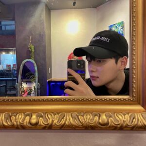 Kim Min-ki Instagram - 