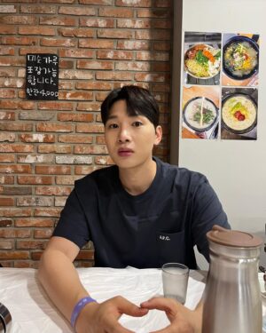 Kim Min-seok Instagram - 먹기전이 제일 설레🫠