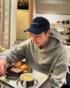 Actor Kim Min-seok HD Instagram Photos and Wallpapers June 2024