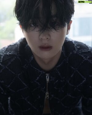 Kim Moo-joon Instagram - 🙏🏻