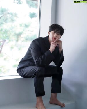 Kim Moo-joon Instagram - B