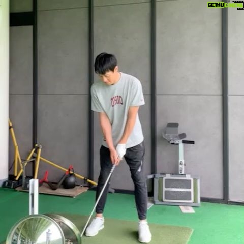 Kim Rae-won - 61.8K Likes - 지산 ⭐️
Jisan ⛳️