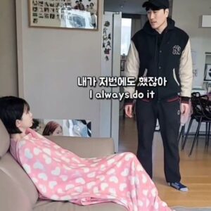 Kim Ryang -ha Instagram - 【 #량하효과 】 
늘 재밌게 잘보고 있어요ㅎㅎ
#개그맨 #황영진 님 #부부 콘텐츠
-----------------------
#리그램
@youngjin.hwang
이럴려고 결혼했나?
#시트콤 #잭슨황부부 #릴스 

#REVAMP리뱀프 #볼캡 #창모자
#REVAMP #리뱀프 #브랜드