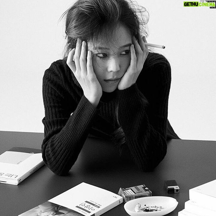 Kim Sae-byuk - 891 Likes - Littor 2호
서점에서 만나요